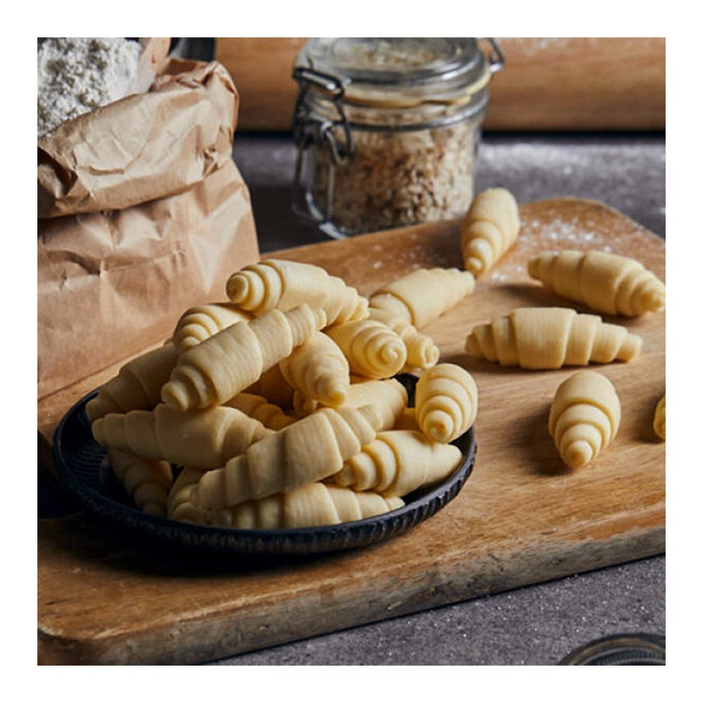 신세계푸드 냉동 크로와상 생지, 2.25kg, 1개